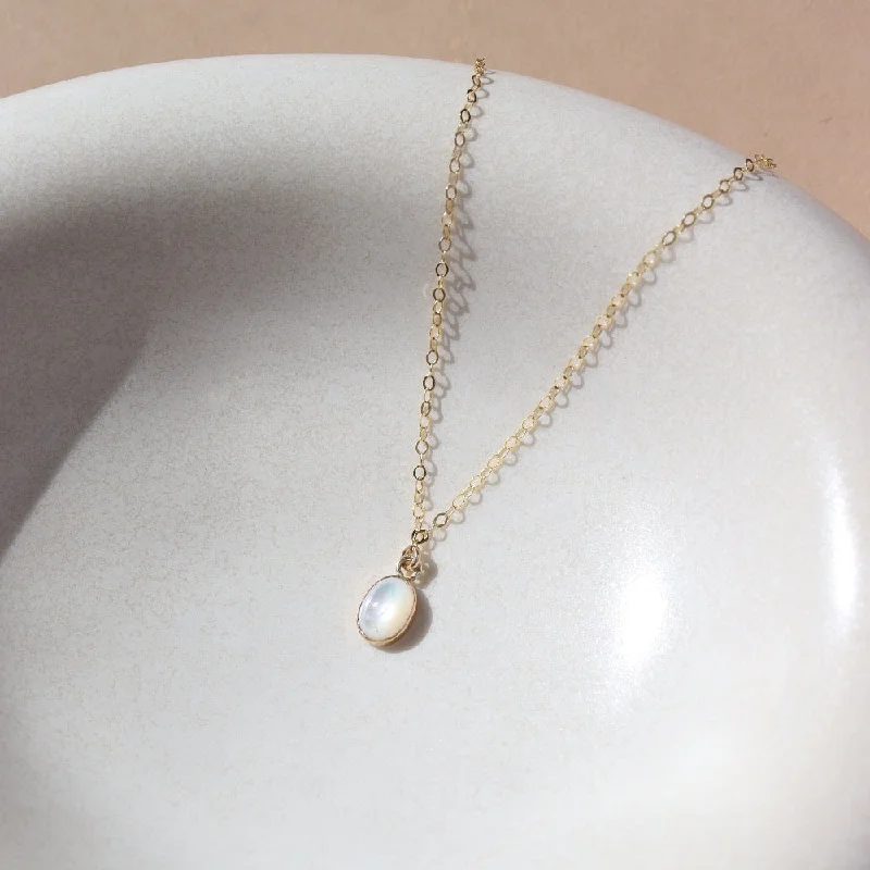 Trendy bar necklaces with initials-Aurelia Pendant