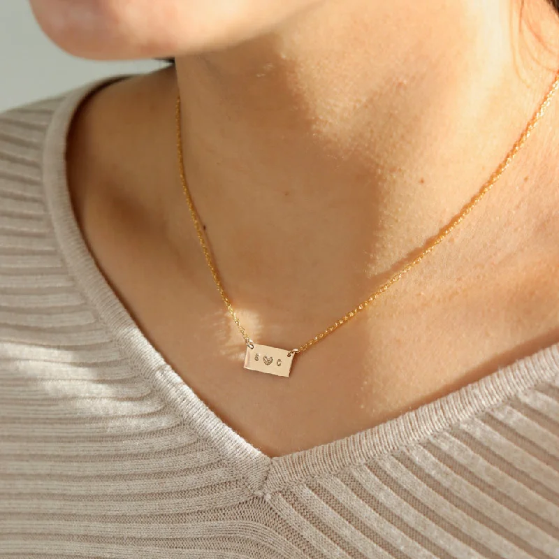 Personalized necklaces with initials for couples-Personalized Name Plate Necklace