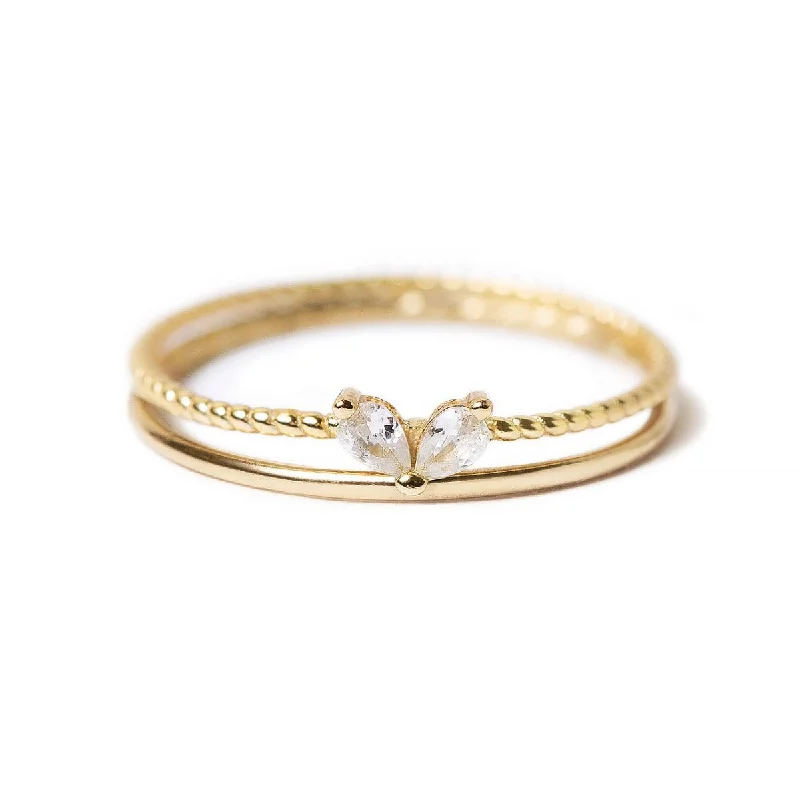 Vintage rings-Tiny Pear Heart + Band Ring Set