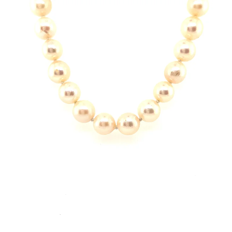 Pearl necklaces for special events-Estate  24" Cultured Pearl Necklace in Yellow Gold